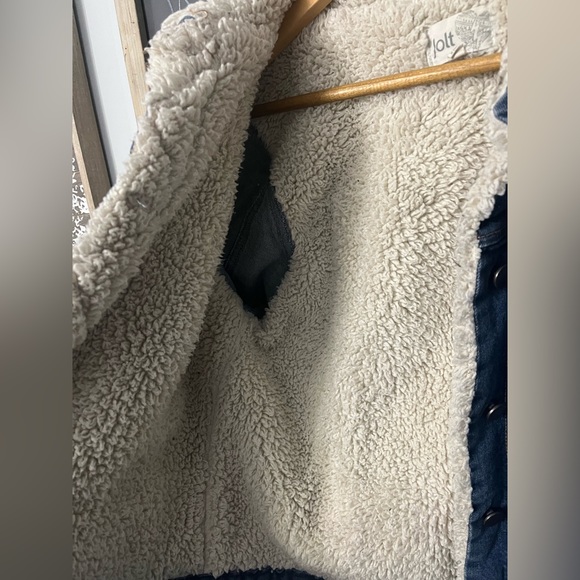 Jean Jacket - Picture 2 of 6